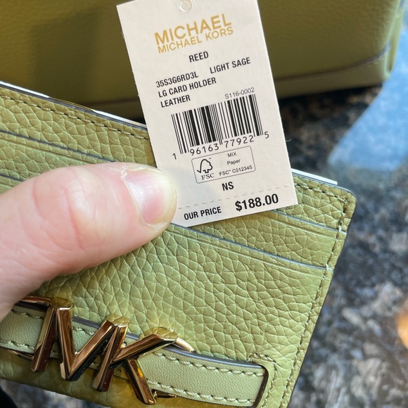 Michael Kors Light Sage small purse and card holder. - Picture 3 of 7